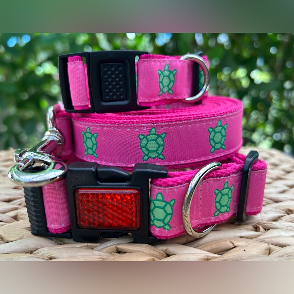 Pink Turtle Pattern Dog Collar